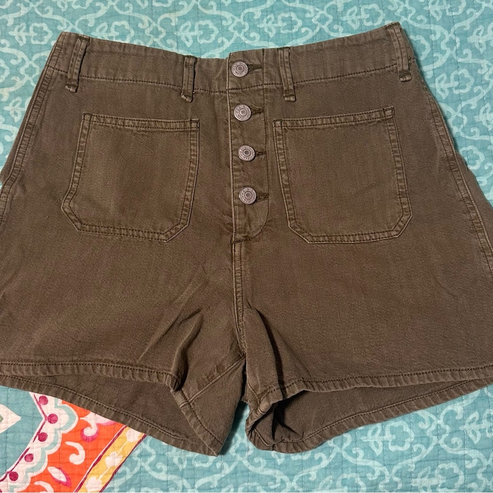 Women's Green Button-Up Shorts
